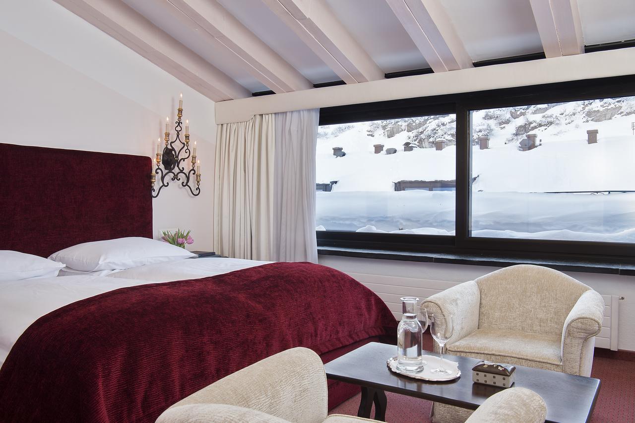 A-Rosa Collection Hotel Thurnher'S Alpenhof Zürs Buitenkant foto